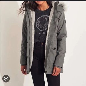 NWT Hollister Fur-Lined Parka Coat